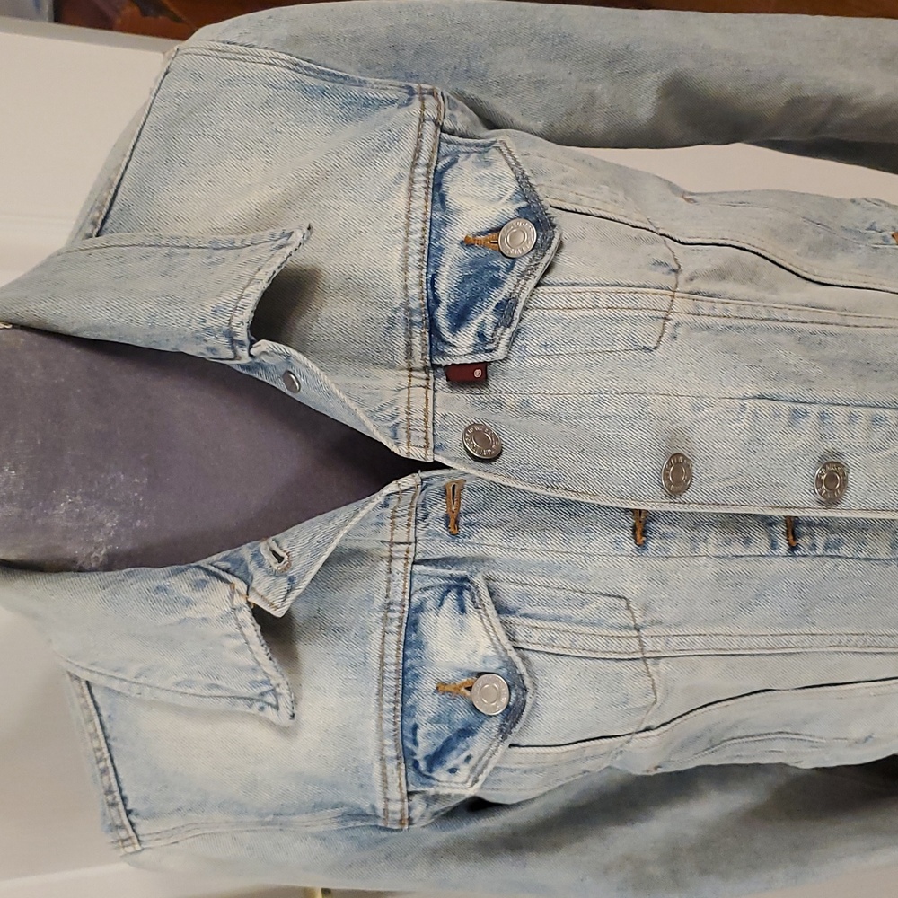 Women's Levi's Light Blue Denim Jacket
